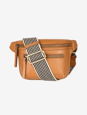 Beck's Apple Leather Vegan Bum Bag | Cognac