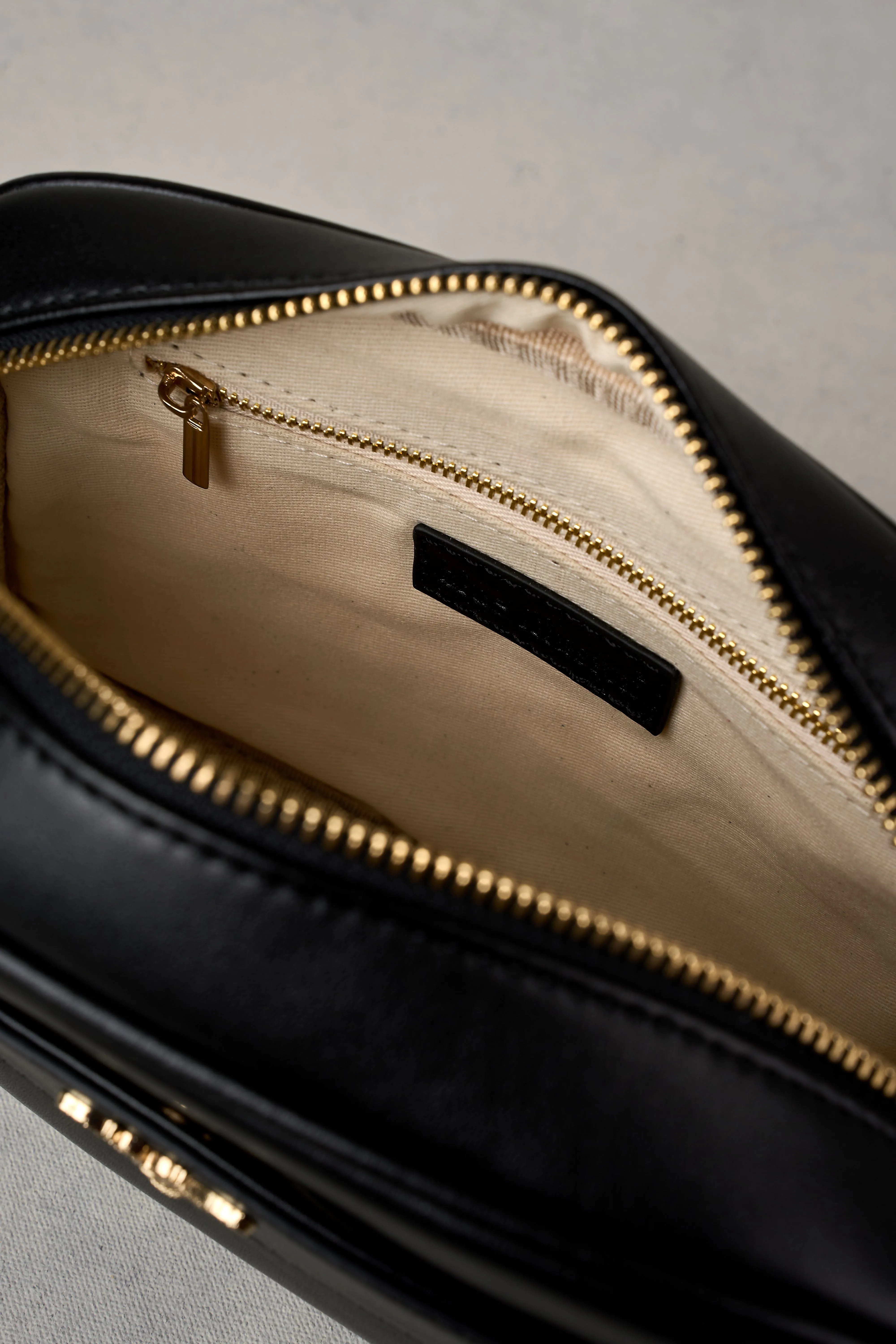 Bee Leather Camera Bag - Black