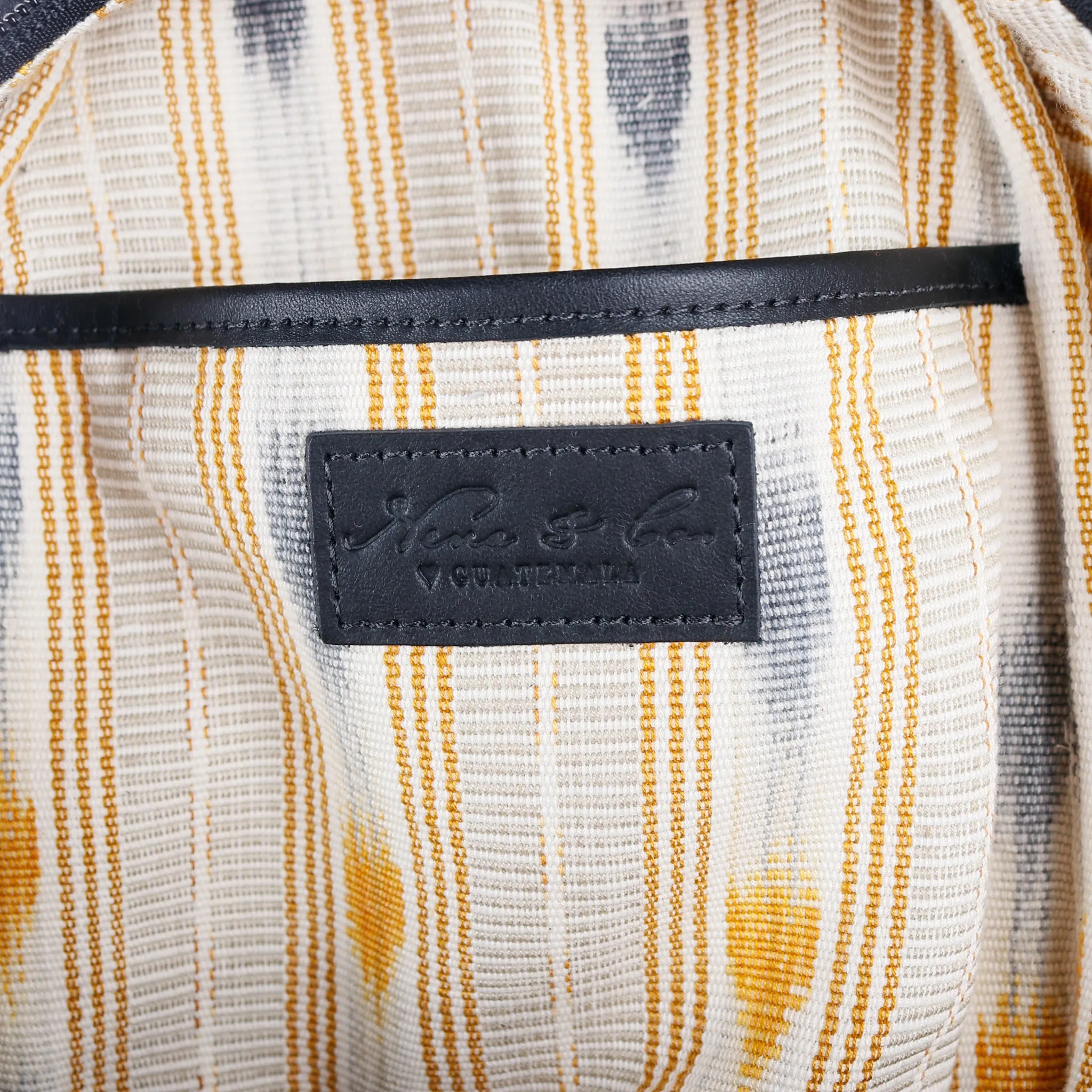 CROSSBODY SLING 2.0 - LARGE - H&S WHEAT - BLACK - NO. 15107