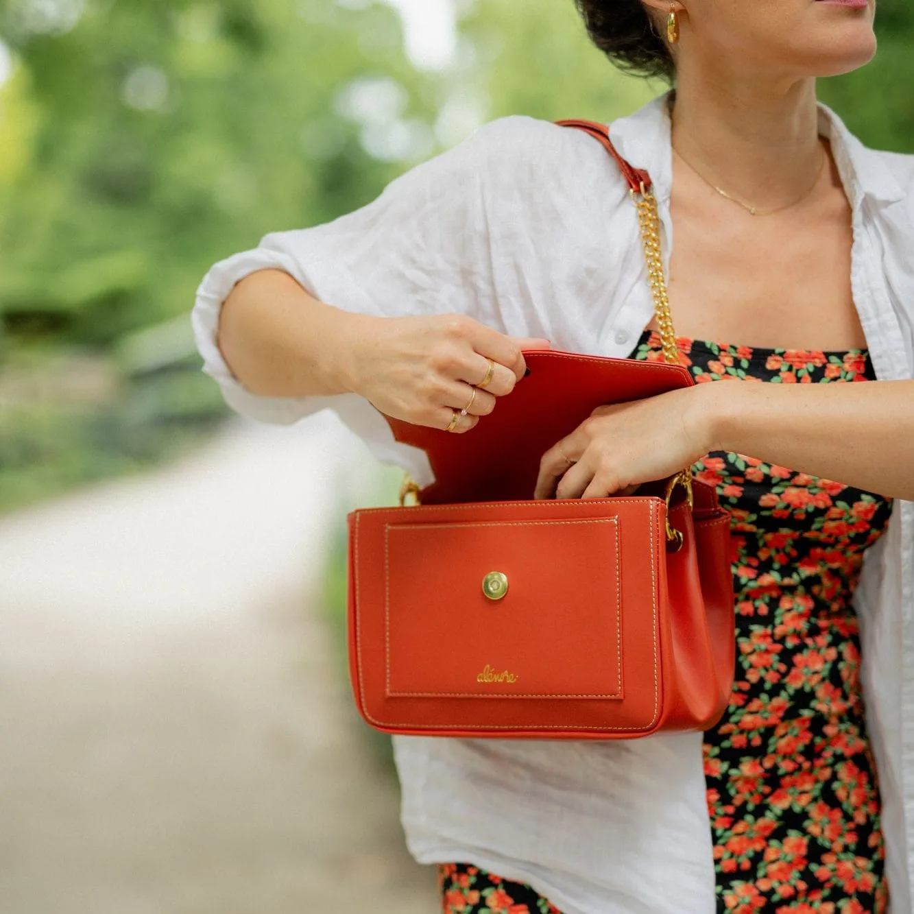 Daisy Maxi Vegan Apple Leather Crossbody | Terracotta
