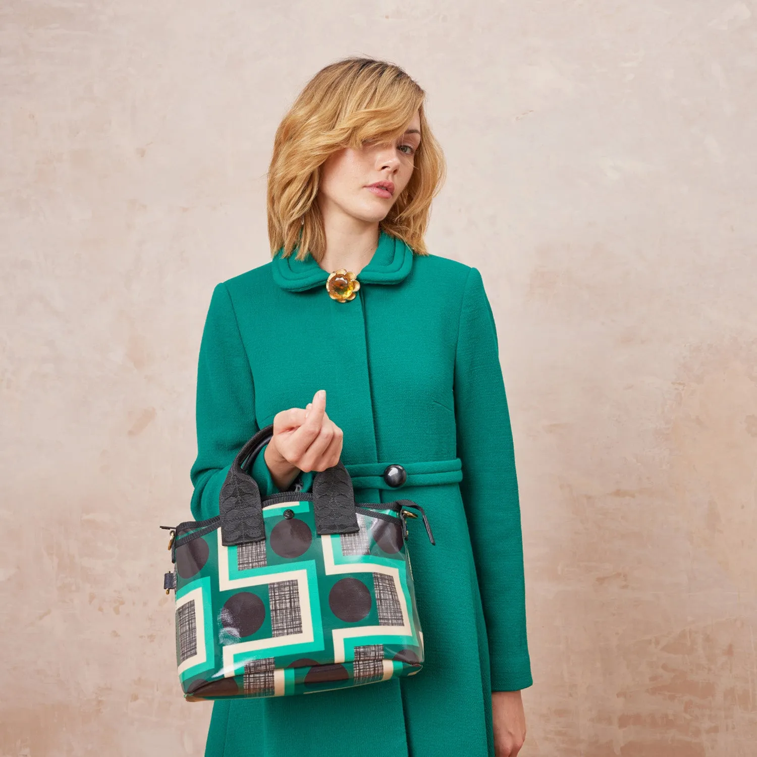 Hand Carry Handbag - Balcony Spot Emerald