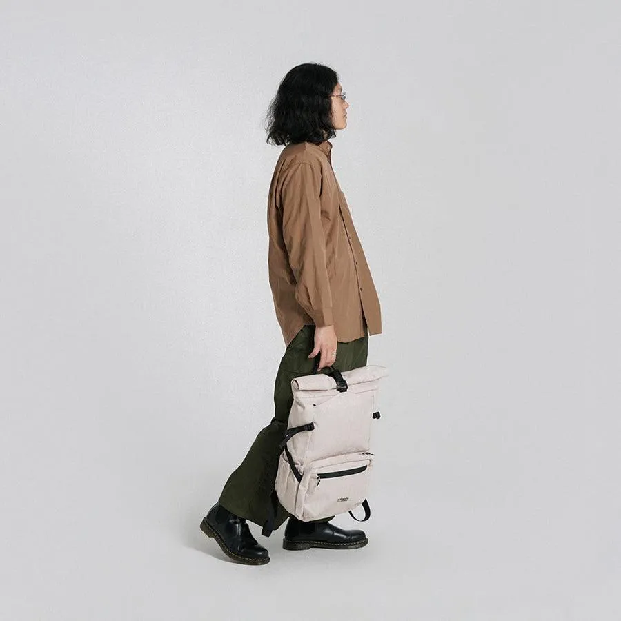 HELLOLULU Holger - DSLR Camera Backpack Milk