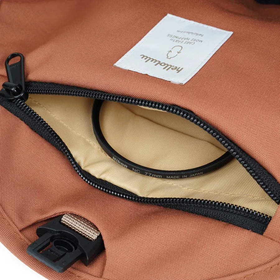 HELLOLULU Vita-Compact Cam Bag Brown
