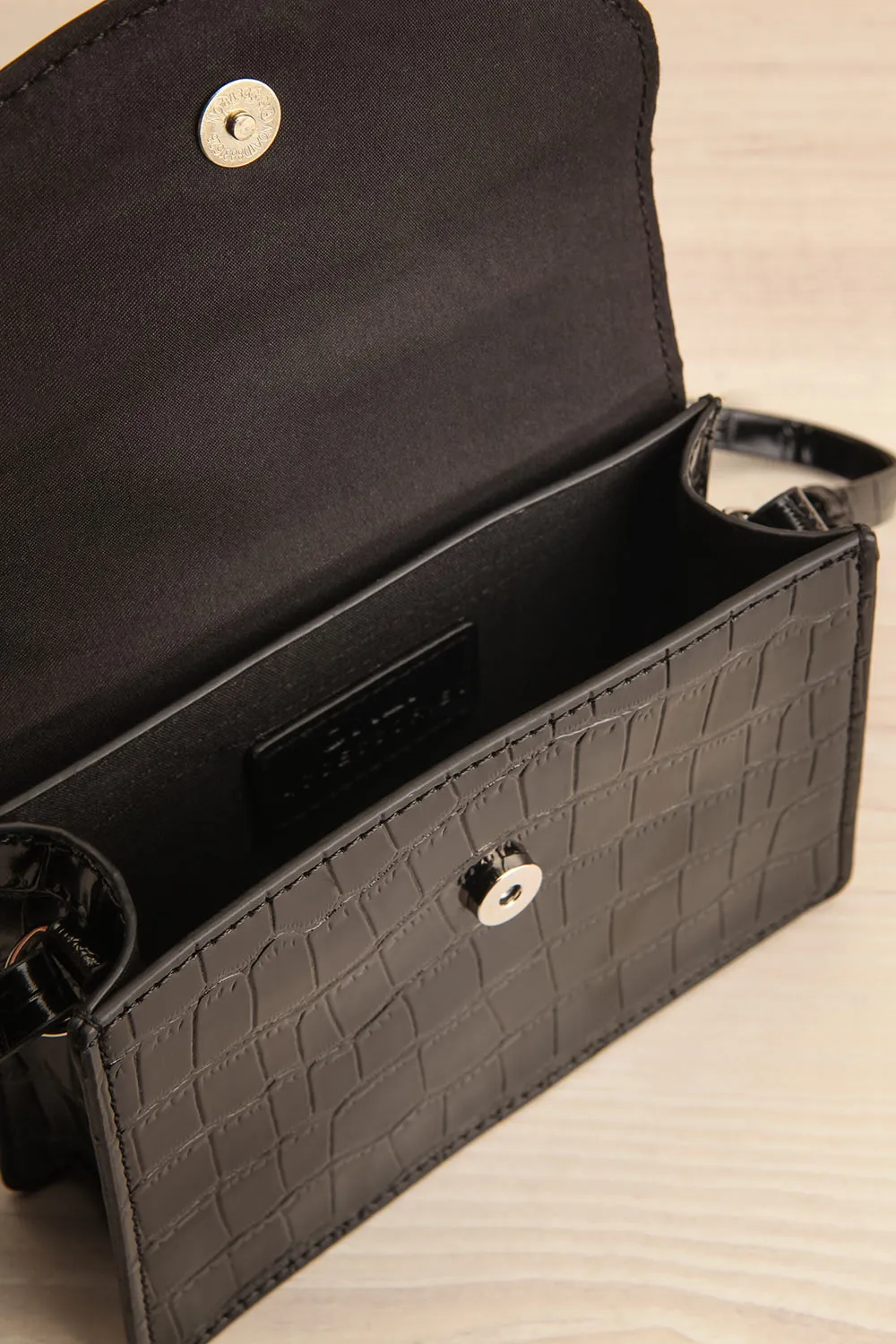 Oakland Black | Faux Croc Crossbody Bag