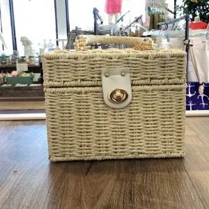 "lunchbox" Purse In Cream