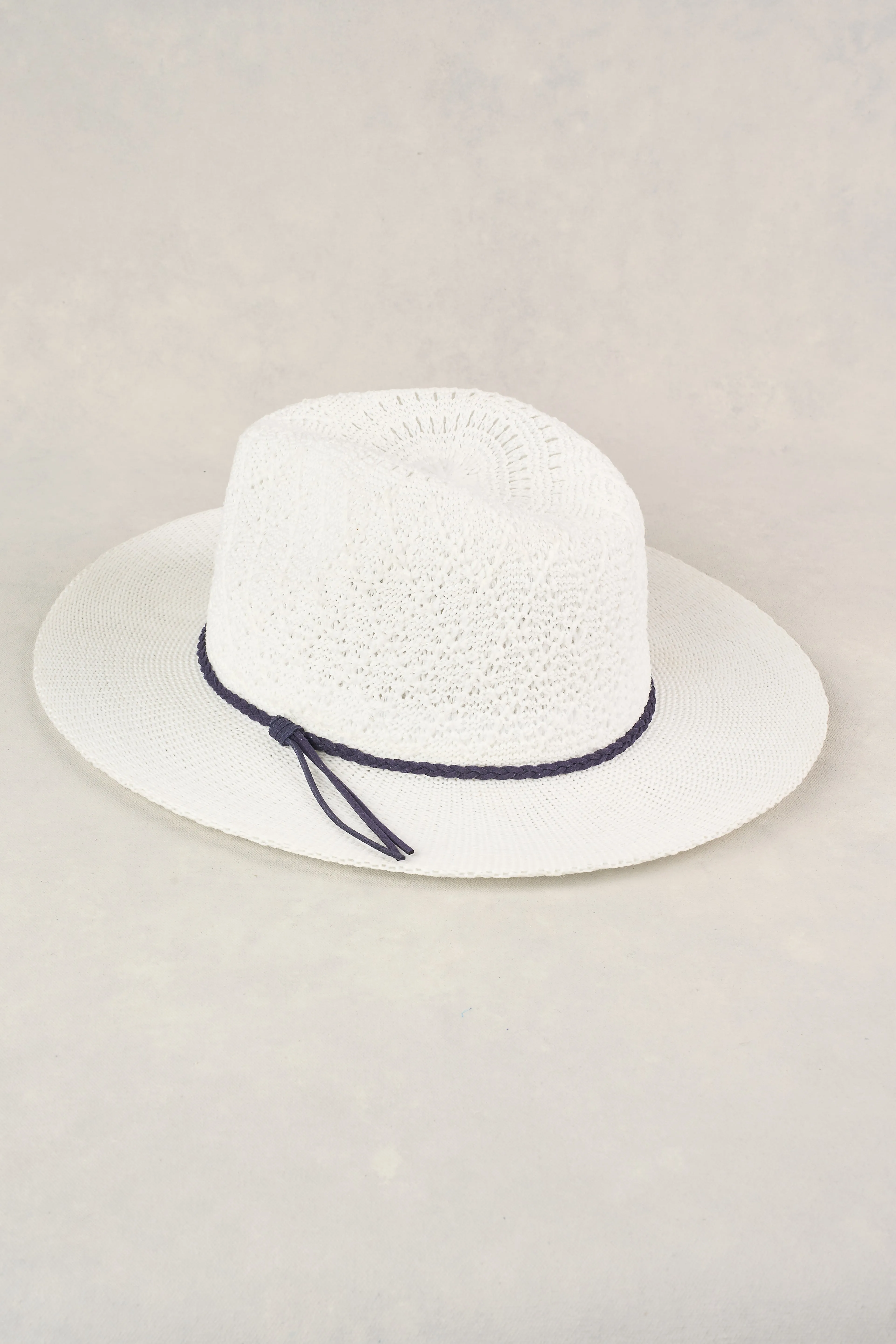 Serge Packable Fedora - White